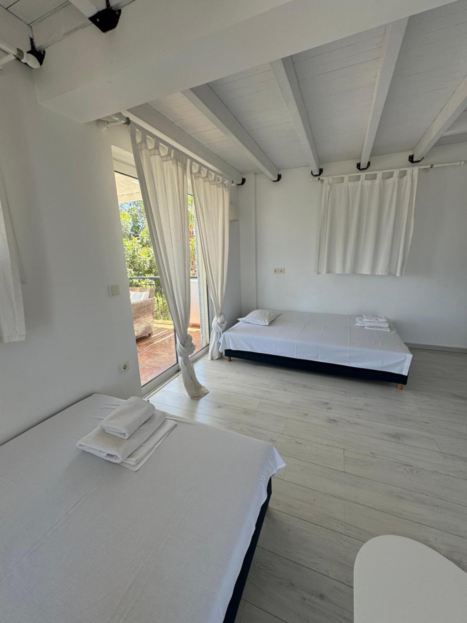 Elafonisos Mare Guest house